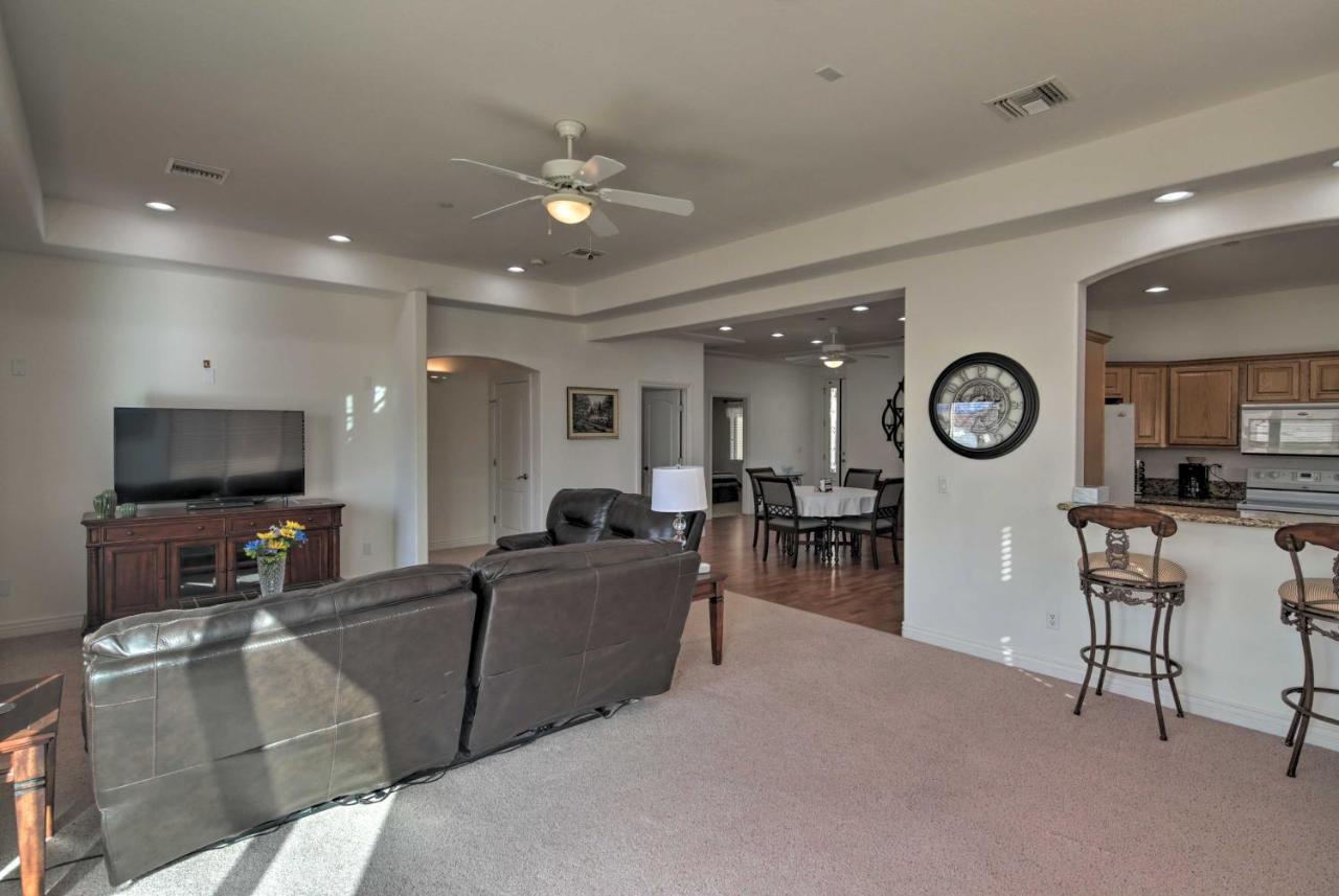 Desert Condo With Pool About 3 Miles To Colorado River! Bullhead City Exterior photo